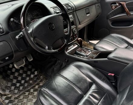 Черный Мерседес МЛ 320, объемом двигателя 3.2 л и пробегом 301 тыс. км за 7100 $, фото 4 на Automoto.ua