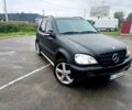 Чорний Мерседес МЛ 320, об'ємом двигуна 3.2 л та пробігом 400 тис. км за 5800 $, фото 1 на Automoto.ua