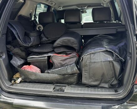 Черный Мерседес МЛ 320, объемом двигателя 3.2 л и пробегом 301 тыс. км за 7100 $, фото 2 на Automoto.ua