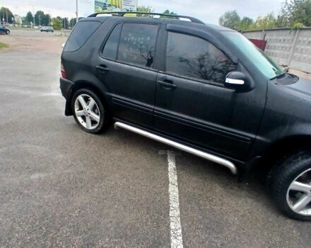 Чорний Мерседес МЛ 320, об'ємом двигуна 3.2 л та пробігом 400 тис. км за 5800 $, фото 3 на Automoto.ua