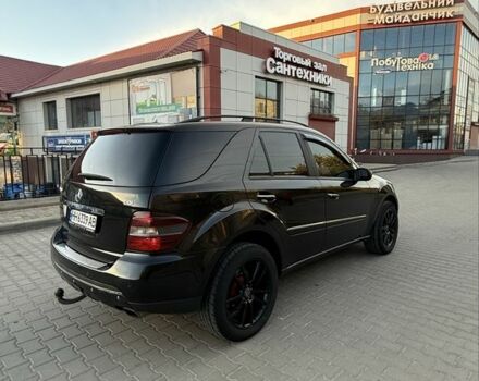 Черный Мерседес МЛ 320, объемом двигателя 3 л и пробегом 293 тыс. км за 11000 $, фото 6 на Automoto.ua