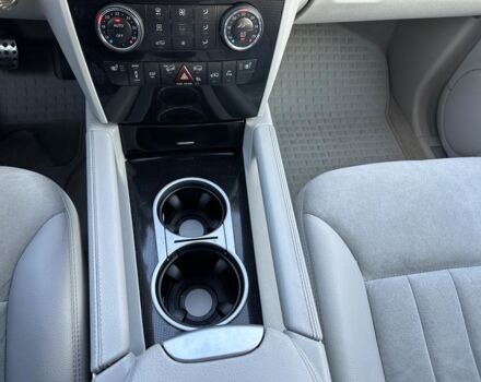 Черный Мерседес МЛ 320, объемом двигателя 3 л и пробегом 270 тыс. км за 13790 $, фото 20 на Automoto.ua