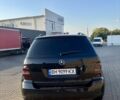 Чорний Мерседес МЛ 320, об'ємом двигуна 3 л та пробігом 180 тис. км за 14000 $, фото 5 на Automoto.ua