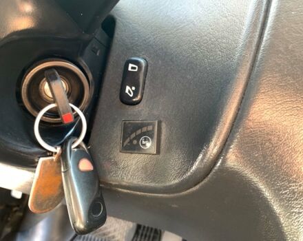 Серый Мерседес МЛ 320, объемом двигателя 3.2 л и пробегом 370 тыс. км за 6690 $, фото 14 на Automoto.ua