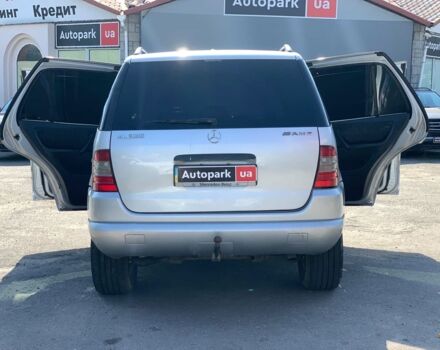Серый Мерседес МЛ 320, объемом двигателя 3.2 л и пробегом 370 тыс. км за 6690 $, фото 27 на Automoto.ua