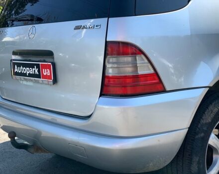 Серый Мерседес МЛ 320, объемом двигателя 3.2 л и пробегом 370 тыс. км за 6690 $, фото 9 на Automoto.ua