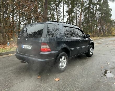 Синій Мерседес МЛ 320, об'ємом двигуна 3.2 л та пробігом 280 тис. км за 5499 $, фото 2 на Automoto.ua