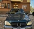 Зелений Мерседес МЛ 320, об'ємом двигуна 3.2 л та пробігом 250 тис. км за 5300 $, фото 1 на Automoto.ua