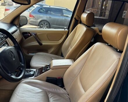 Зелений Мерседес МЛ 320, об'ємом двигуна 3.2 л та пробігом 250 тис. км за 5300 $, фото 3 на Automoto.ua