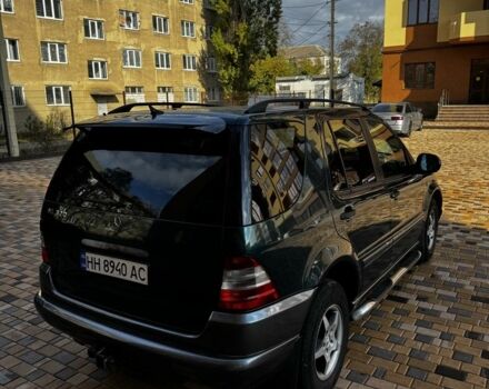 Зелений Мерседес МЛ 320, об'ємом двигуна 3.2 л та пробігом 250 тис. км за 5300 $, фото 5 на Automoto.ua