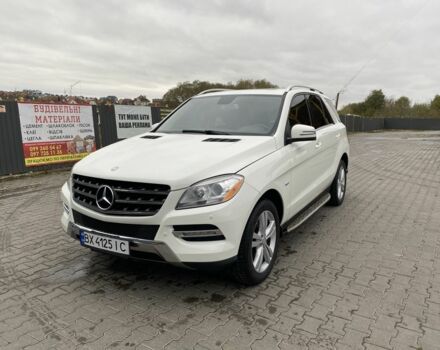 Белый Мерседес МЛ 350, объемом двигателя 3.5 л и пробегом 195 тыс. км за 18490 $, фото 1 на Automoto.ua