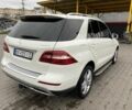 Белый Мерседес МЛ 350, объемом двигателя 3.5 л и пробегом 195 тыс. км за 18490 $, фото 3 на Automoto.ua