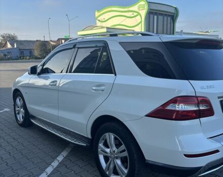 Білий Мерседес МЛ 350, об'ємом двигуна 3.5 л та пробігом 195 тис. км за 18000 $, фото 5 на Automoto.ua