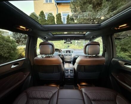 Білий Мерседес МЛ 350, об'ємом двигуна 3 л та пробігом 197 тис. км за 28000 $, фото 7 на Automoto.ua