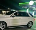Белый Мерседес МЛ 350, объемом двигателя 3 л и пробегом 204 тыс. км за 19500 $, фото 5 на Automoto.ua