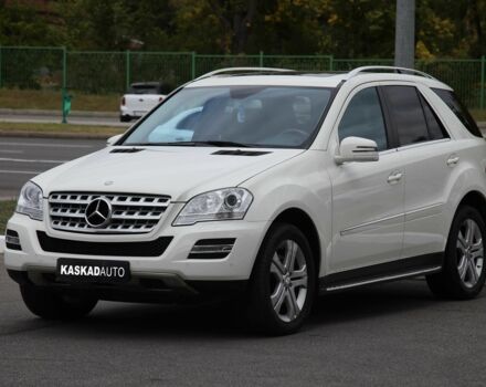 Білий Мерседес МЛ 350, об'ємом двигуна 3.5 л та пробігом 30 тис. км за 22999 $, фото 1 на Automoto.ua