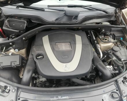 Бежевый Мерседес МЛ 350, объемом двигателя 3.5 л и пробегом 106 тыс. км за 13500 $, фото 17 на Automoto.ua