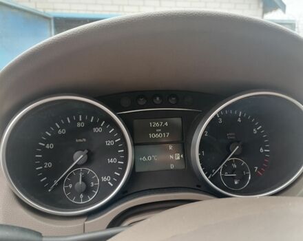 Бежевый Мерседес МЛ 350, объемом двигателя 3.5 л и пробегом 106 тыс. км за 13500 $, фото 12 на Automoto.ua