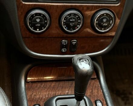 Черный Мерседес МЛ 350, объемом двигателя 3.5 л и пробегом 230 тыс. км за 6700 $, фото 6 на Automoto.ua