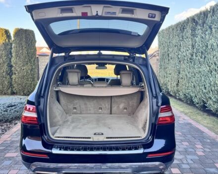 Чорний Мерседес МЛ 350, об'ємом двигуна 3 л та пробігом 184 тис. км за 18900 $, фото 5 на Automoto.ua