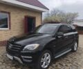 Чорний Мерседес МЛ 350, об'ємом двигуна 3 л та пробігом 252 тис. км за 20500 $, фото 1 на Automoto.ua