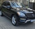 Черный Мерседес МЛ 350, объемом двигателя 3.5 л и пробегом 280 тыс. км за 16500 $, фото 1 на Automoto.ua