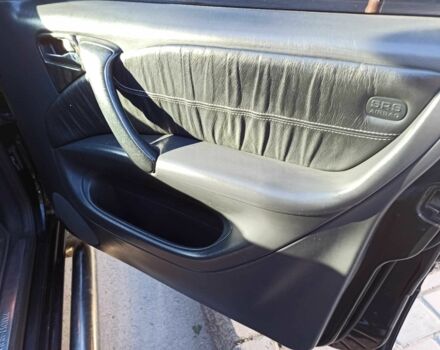 Черный Мерседес МЛ 350, объемом двигателя 3.7 л и пробегом 350 тыс. км за 5950 $, фото 14 на Automoto.ua