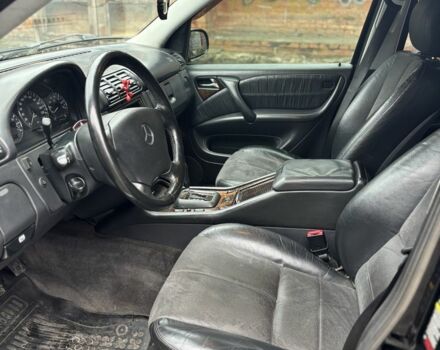 Черный Мерседес МЛ 350, объемом двигателя 3.7 л и пробегом 270 тыс. км за 8999 $, фото 10 на Automoto.ua