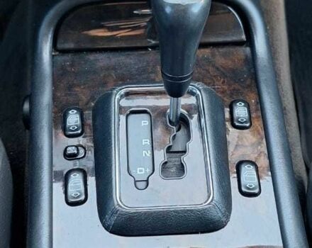 Черный Мерседес МЛ 350, объемом двигателя 3.7 л и пробегом 325 тыс. км за 5555 $, фото 16 на Automoto.ua