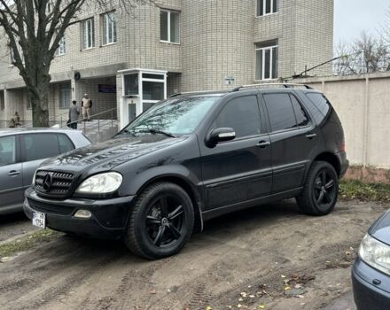 Черный Мерседес МЛ 350, объемом двигателя 3.7 л и пробегом 270 тыс. км за 8999 $, фото 8 на Automoto.ua