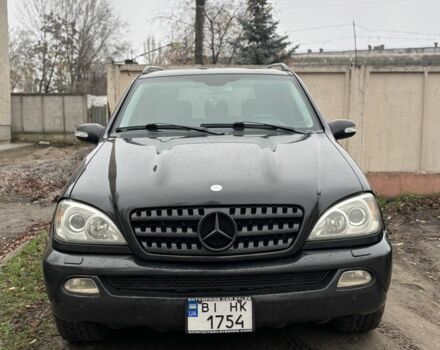 Черный Мерседес МЛ 350, объемом двигателя 3.7 л и пробегом 270 тыс. км за 8999 $, фото 6 на Automoto.ua