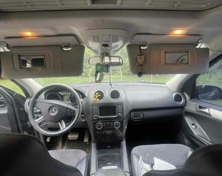 Чорний Мерседес МЛ 350, об'ємом двигуна 3.5 л та пробігом 208 тис. км за 7700 $, фото 6 на Automoto.ua