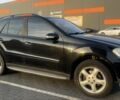 Чорний Мерседес МЛ 350, об'ємом двигуна 3.5 л та пробігом 208 тис. км за 7700 $, фото 1 на Automoto.ua
