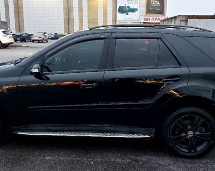 Чорний Мерседес МЛ 350, об'ємом двигуна 3.5 л та пробігом 310 тис. км за 9900 $, фото 1 на Automoto.ua