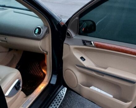 Чорний Мерседес МЛ 350, об'ємом двигуна 3.5 л та пробігом 310 тис. км за 9900 $, фото 11 на Automoto.ua