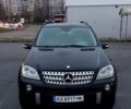 Чорний Мерседес МЛ 350, об'ємом двигуна 3.5 л та пробігом 310 тис. км за 9900 $, фото 1 на Automoto.ua
