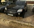Чорний Мерседес МЛ 350, об'ємом двигуна 3.5 л та пробігом 270 тис. км за 10800 $, фото 10 на Automoto.ua