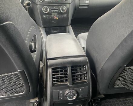 Черный Мерседес МЛ 350, объемом двигателя 3.5 л и пробегом 2 тыс. км за 10200 $, фото 7 на Automoto.ua