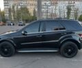 Черный Мерседес МЛ 350, объемом двигателя 3.5 л и пробегом 320 тыс. км за 10500 $, фото 1 на Automoto.ua