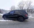 Черный Мерседес МЛ 350, объемом двигателя 3.5 л и пробегом 351 тыс. км за 9500 $, фото 5 на Automoto.ua