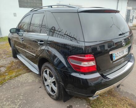 Черный Мерседес МЛ 350, объемом двигателя 3.5 л и пробегом 400 тыс. км за 11000 $, фото 3 на Automoto.ua
