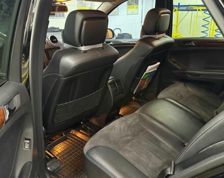 Чорний Мерседес МЛ 350, об'ємом двигуна 3.5 л та пробігом 242 тис. км за 9499 $, фото 5 на Automoto.ua