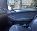 Черный Мерседес МЛ 350, объемом двигателя 3.5 л и пробегом 320 тыс. км за 10500 $, фото 15 на Automoto.ua