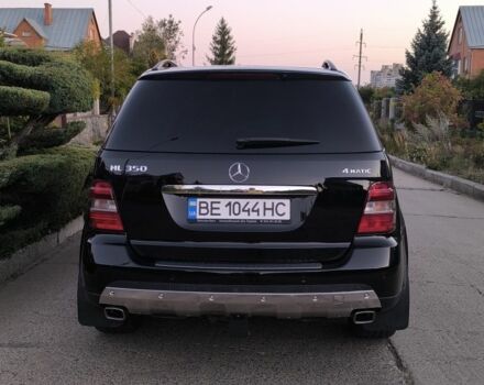 Черный Мерседес МЛ 350, объемом двигателя 3.5 л и пробегом 184 тыс. км за 13900 $, фото 5 на Automoto.ua