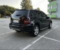 Черный Мерседес МЛ 350, объемом двигателя 3.5 л и пробегом 287 тыс. км за 11990 $, фото 7 на Automoto.ua