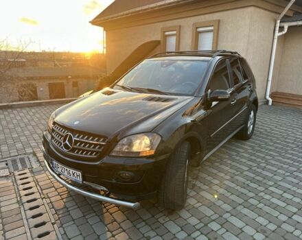 Чорний Мерседес МЛ 350, об'ємом двигуна 3.5 л та пробігом 230 тис. км за 7250 $, фото 1 на Automoto.ua