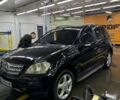 Черный Мерседес МЛ 350, объемом двигателя 3.5 л и пробегом 242 тыс. км за 9499 $, фото 1 на Automoto.ua