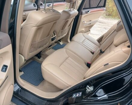 Черный Мерседес МЛ 350, объемом двигателя 3.5 л и пробегом 234 тыс. км за 13500 $, фото 10 на Automoto.ua