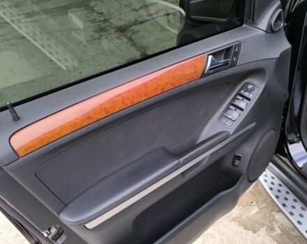 Черный Мерседес МЛ 350, объемом двигателя 3.5 л и пробегом 184 тыс. км за 13900 $, фото 17 на Automoto.ua