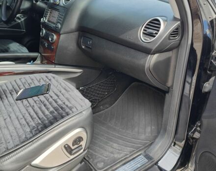 Чорний Мерседес МЛ 350, об'ємом двигуна 3.5 л та пробігом 194 тис. км за 11000 $, фото 21 на Automoto.ua